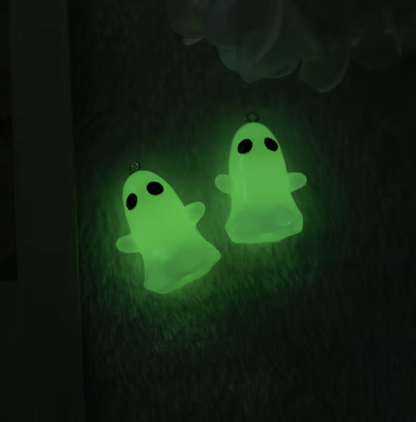 Necklace - Free Ghost